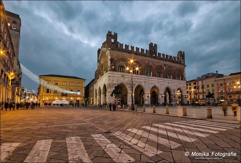 B&B Bartolomeo Пьяченца Экстерьер фото